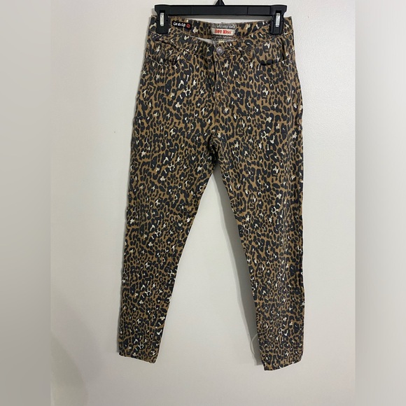 Hot Kiss Denim - Hot kiss animal print skinny jeans with stretch size 7